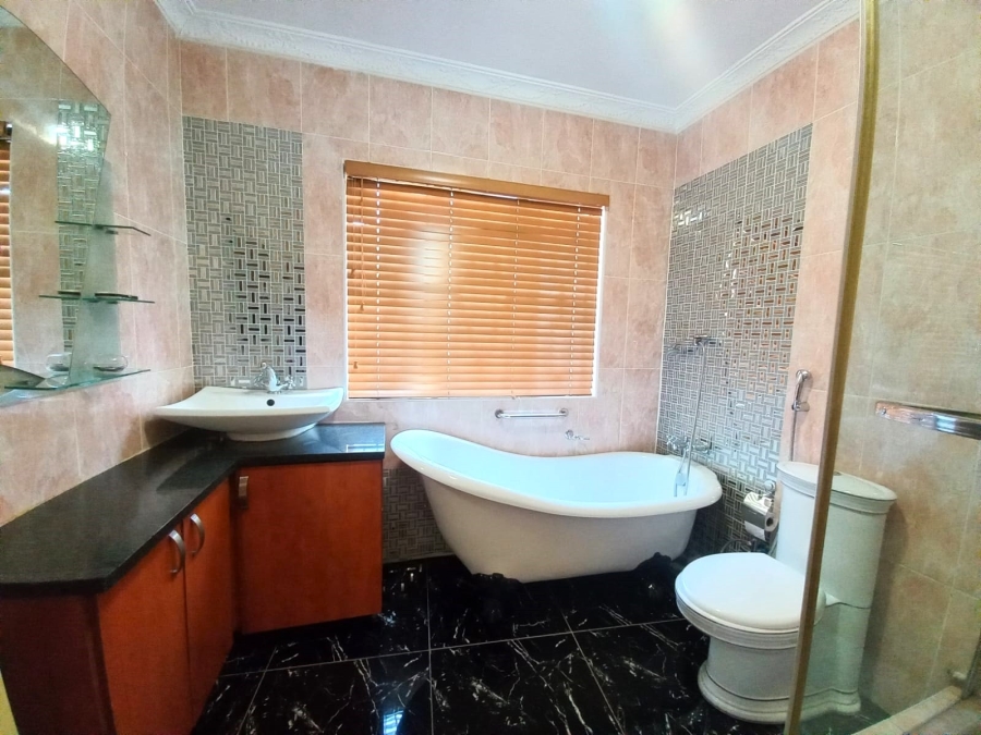 4 Bedroom Property for Sale in Dalpark Gauteng