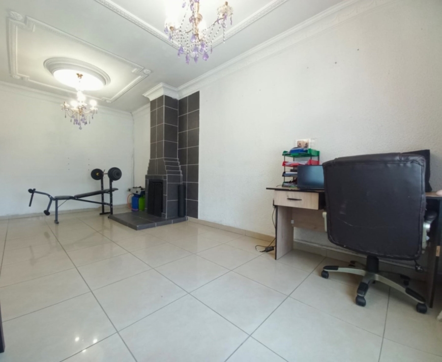 4 Bedroom Property for Sale in Dalpark Gauteng