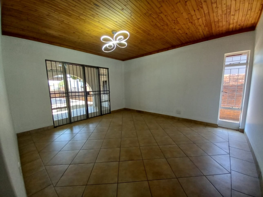 6 Bedroom Property for Sale in Montana Gauteng