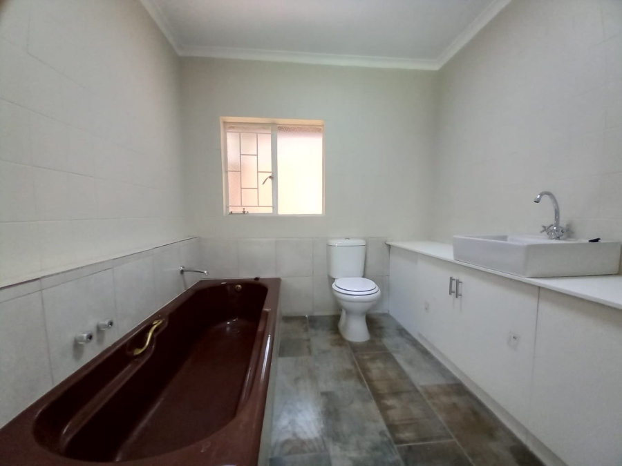 6 Bedroom Property for Sale in Montana Gauteng