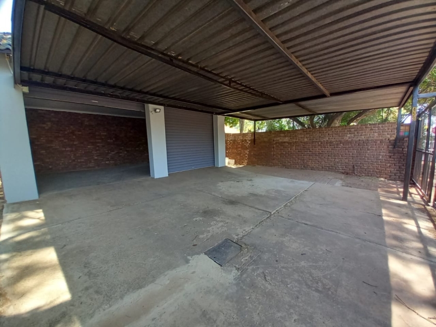 6 Bedroom Property for Sale in Montana Gauteng