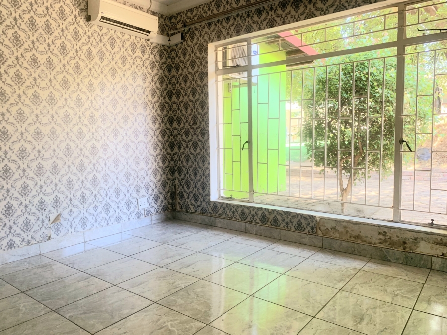 To Let 3 Bedroom Property for Rent in Vorna Valley Gauteng