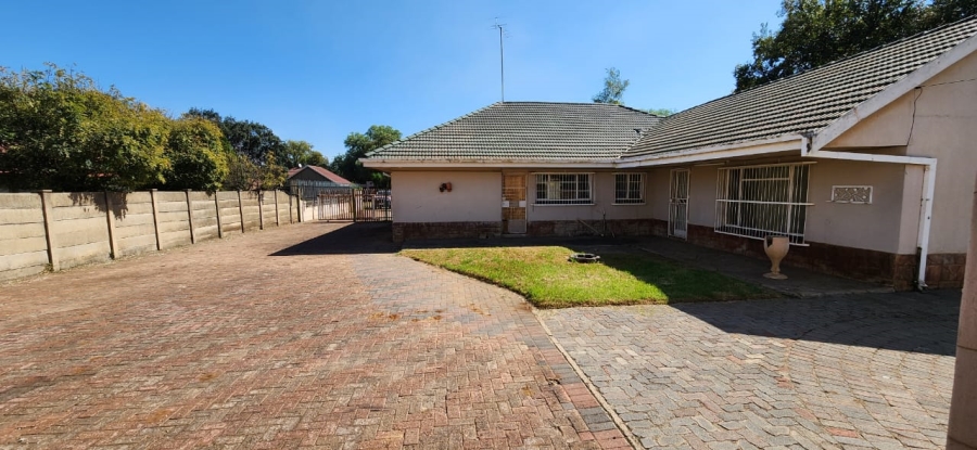 3 Bedroom Property for Sale in Three Rivers Gauteng