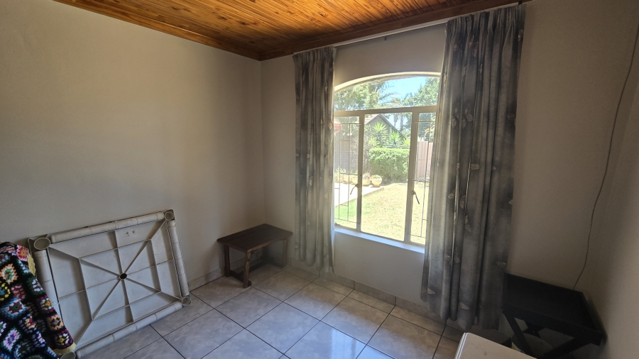 3 Bedroom Property for Sale in Garsfontein Gauteng