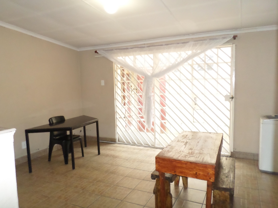 To Let 3 Bedroom Property for Rent in Westdene Gauteng