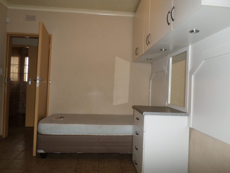 To Let 3 Bedroom Property for Rent in Westdene Gauteng