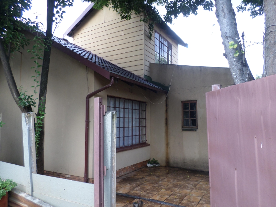 To Let 3 Bedroom Property for Rent in Westdene Gauteng