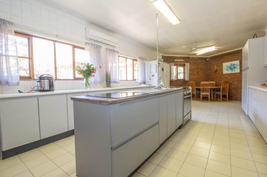 4 Bedroom Property for Sale in Knoppieslaagte Gauteng