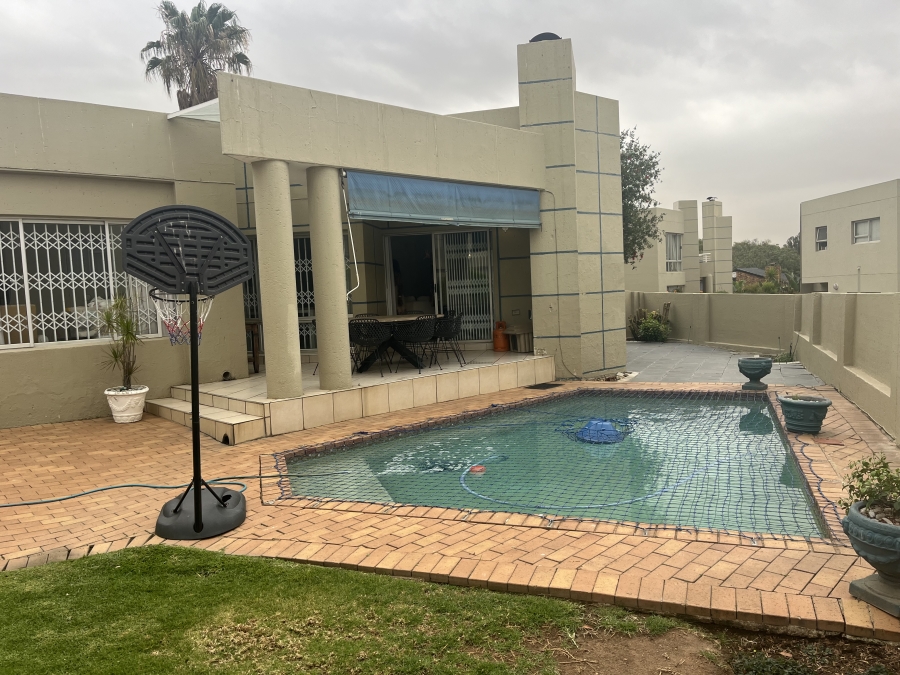 3 Bedroom Property for Sale in Sunninghill Gauteng