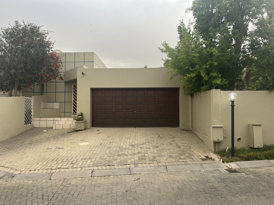 3 Bedroom Property for Sale in Sunninghill Gauteng