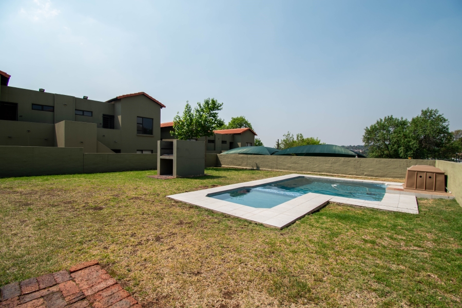 2 Bedroom Property for Sale in Ferndale Gauteng