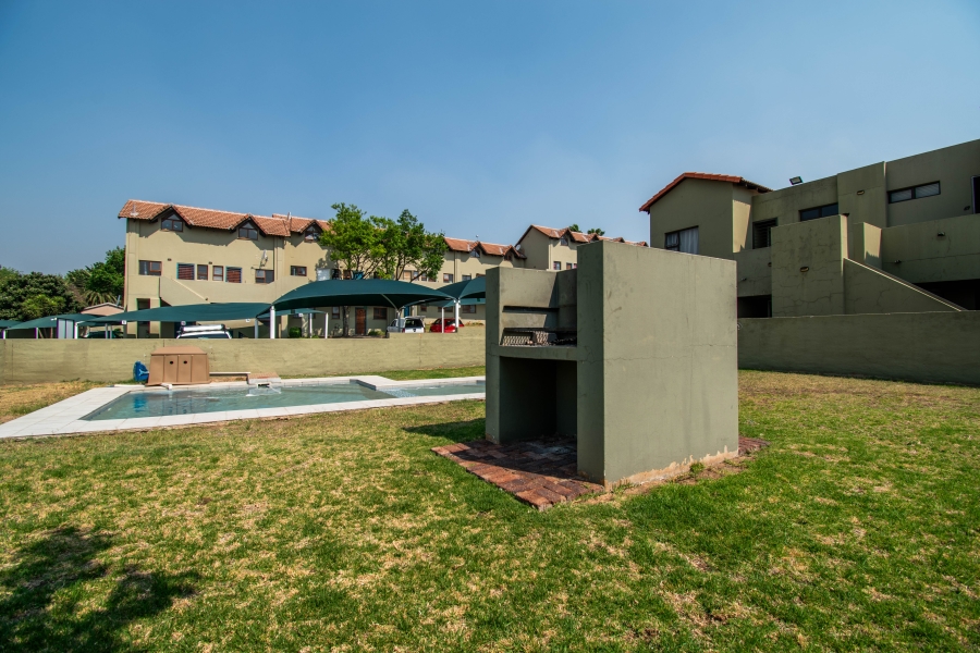 2 Bedroom Property for Sale in Ferndale Gauteng