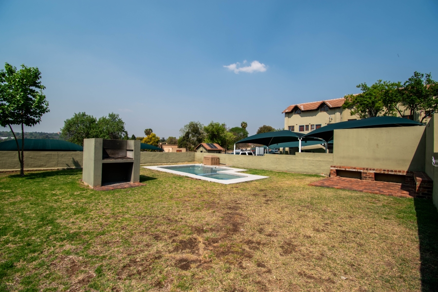 2 Bedroom Property for Sale in Ferndale Gauteng