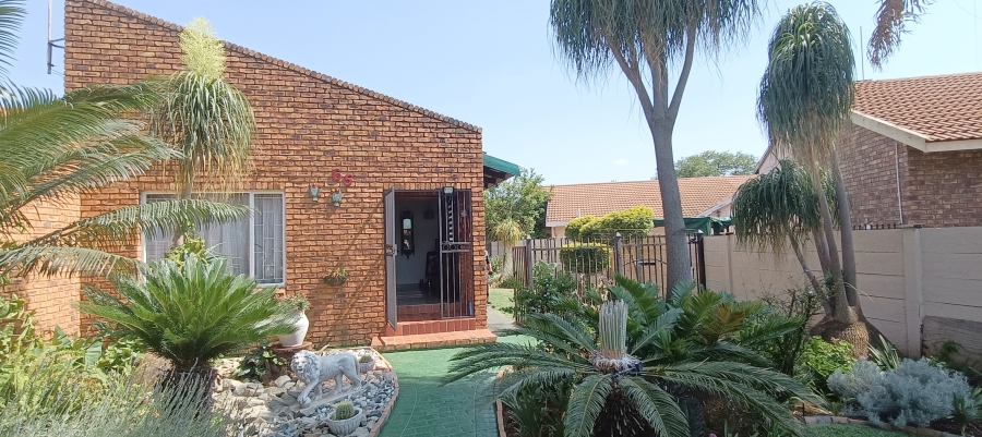 3 Bedroom Property for Sale in Doornpoort Gauteng