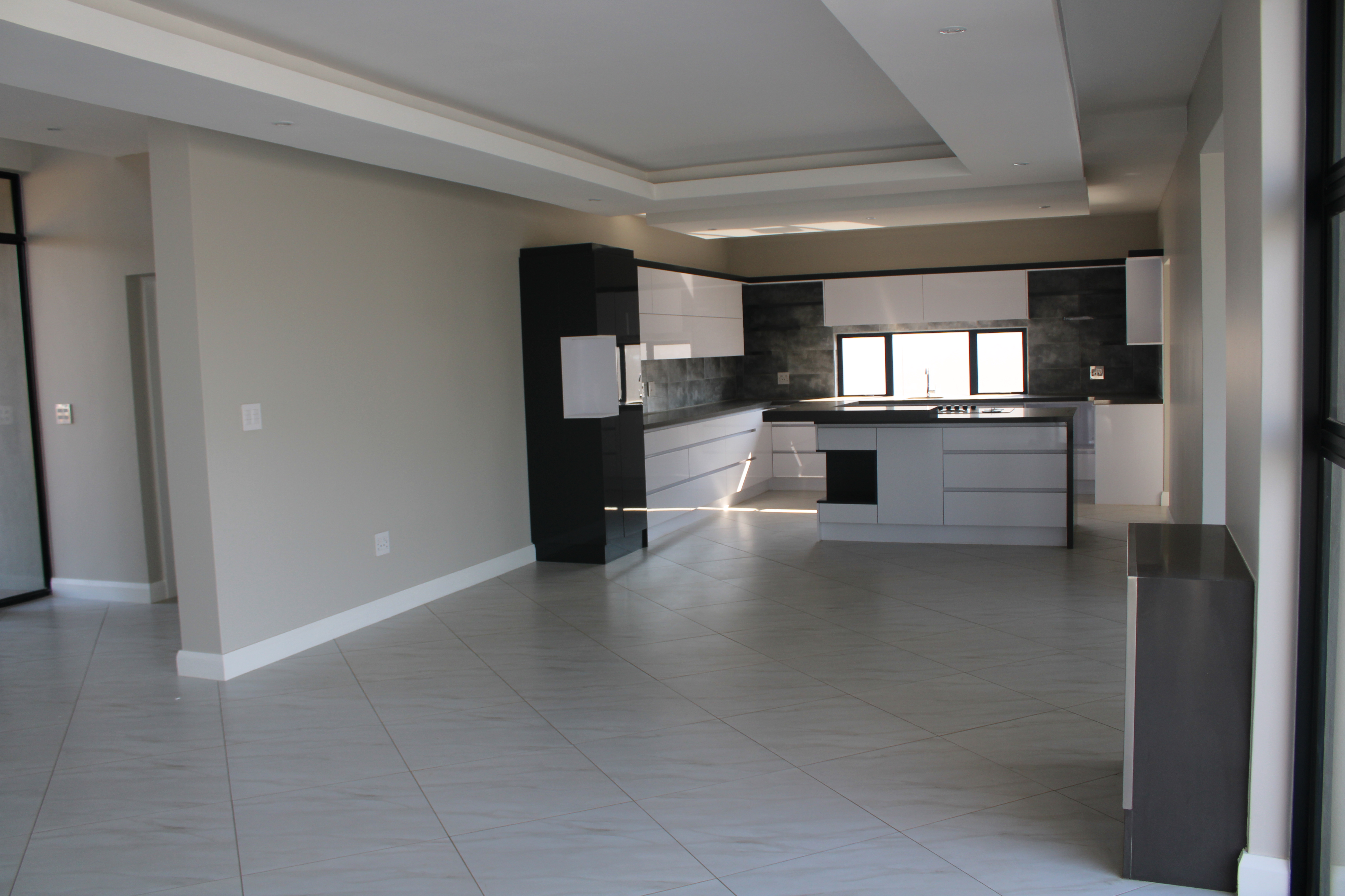 5 Bedroom Property for Sale in Midstream Heights Gauteng