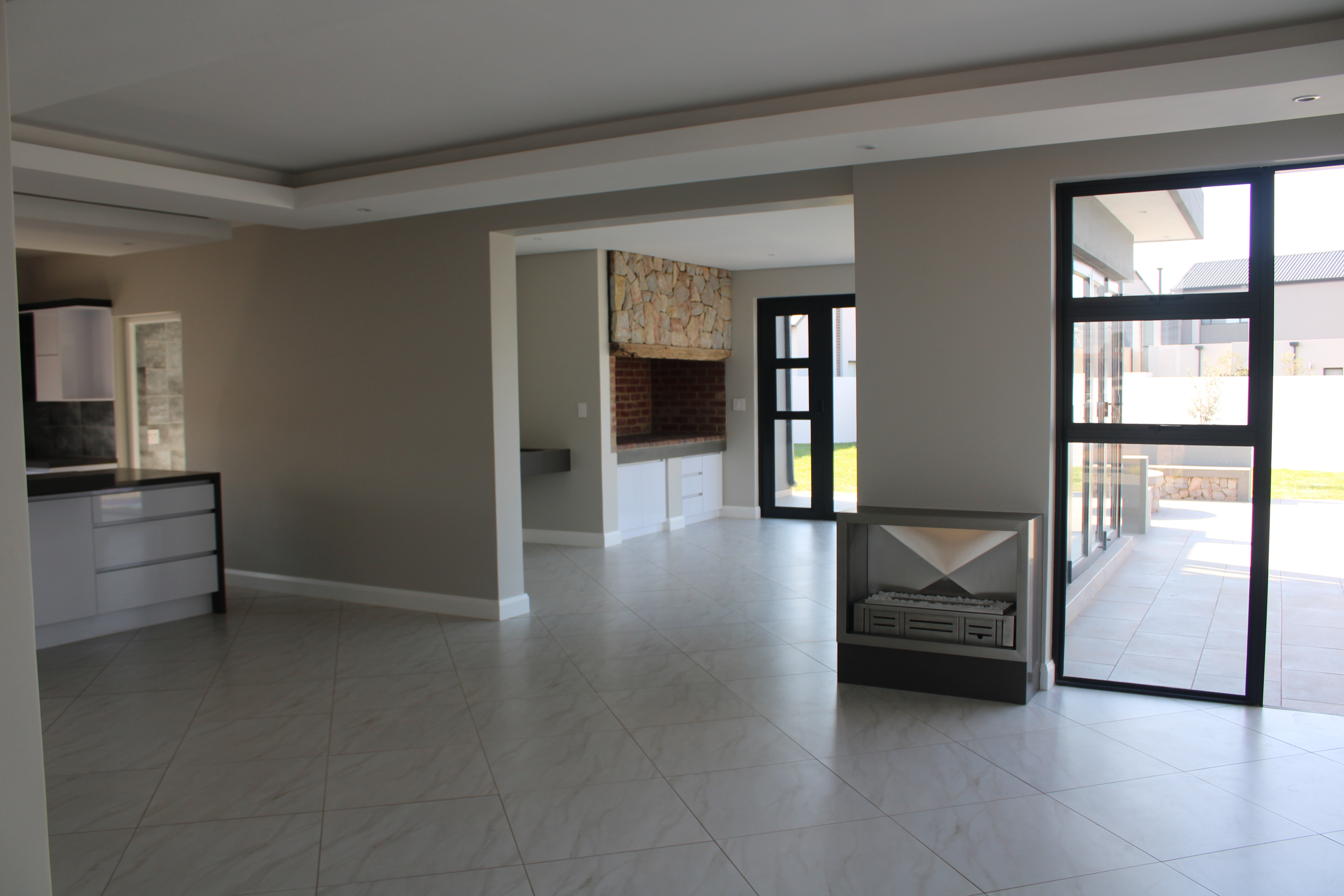 5 Bedroom Property for Sale in Midstream Heights Gauteng