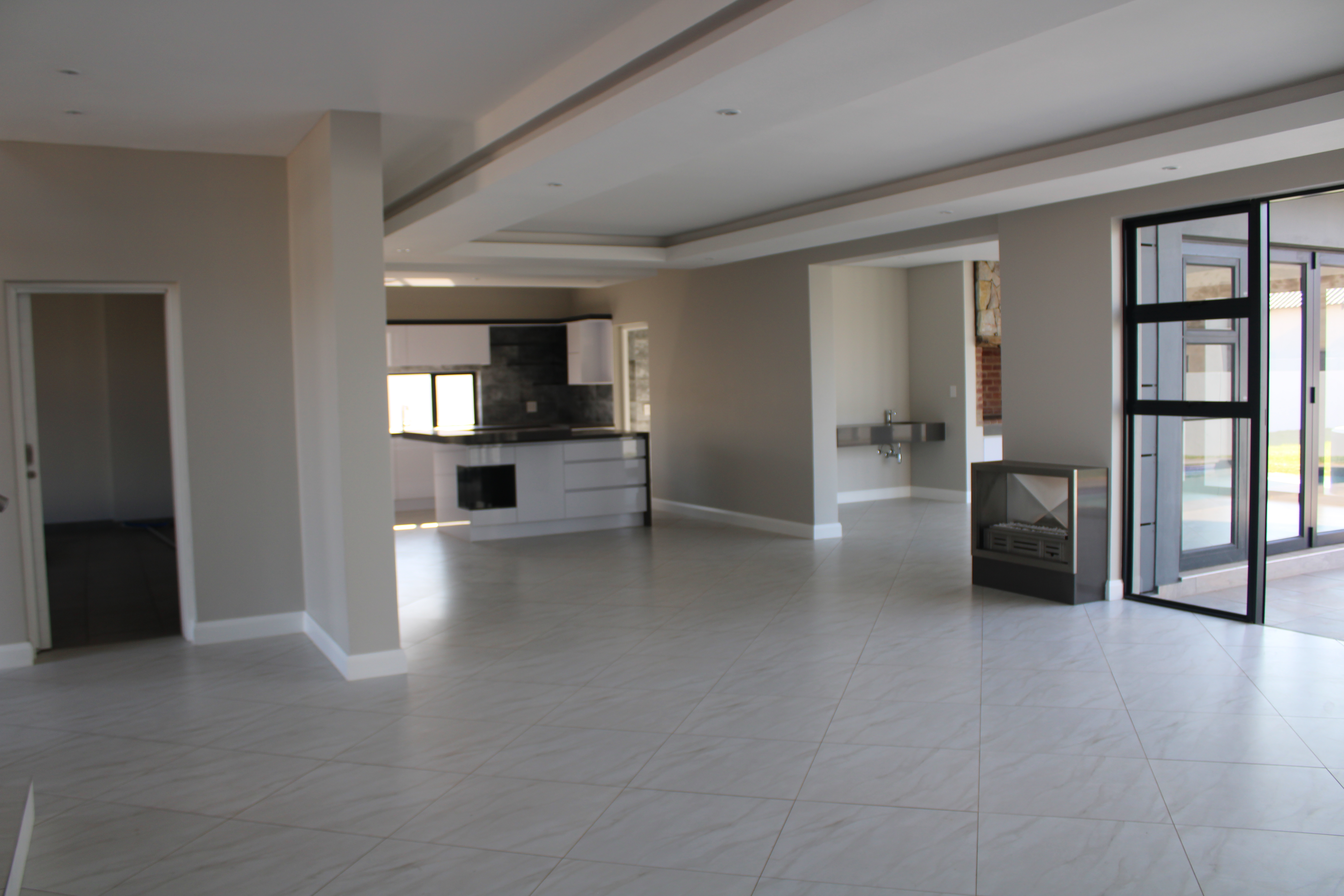 5 Bedroom Property for Sale in Midstream Heights Gauteng