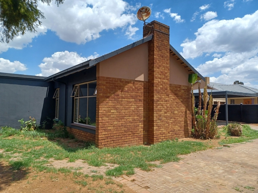 3 Bedroom Property for Sale in Vanderbijlpark SE 6 Gauteng