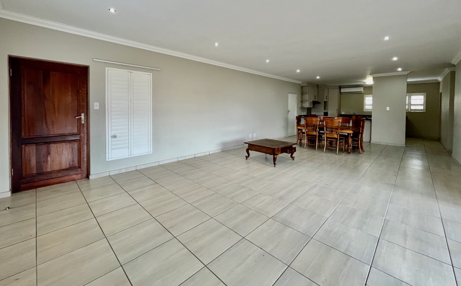 3 Bedroom Property for Sale in The Retreat Gauteng