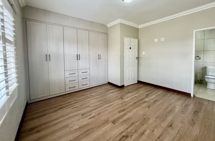 3 Bedroom Property for Sale in The Retreat Gauteng