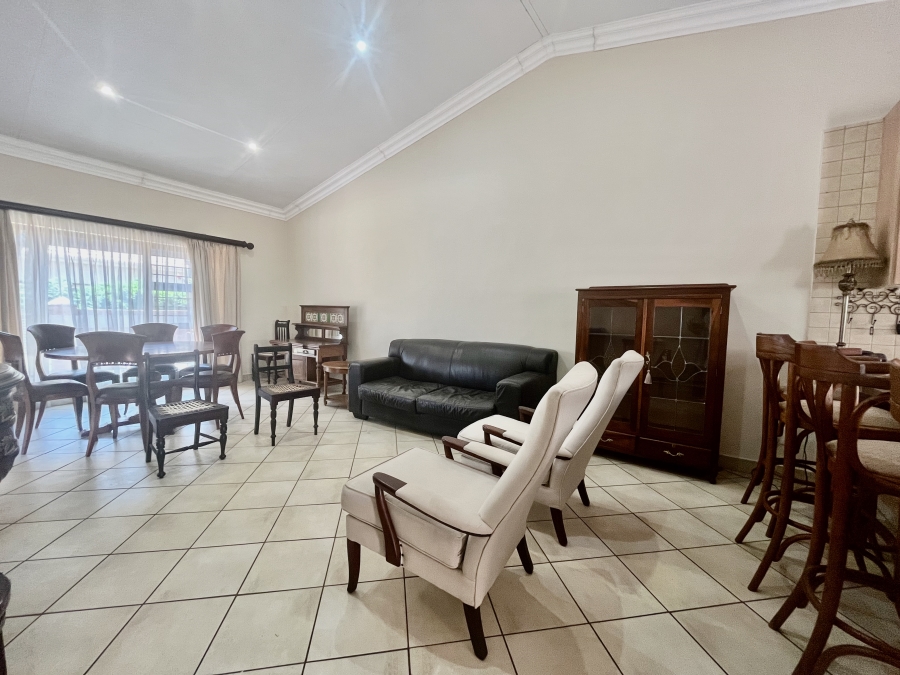 1 Bedroom Property for Sale in The Retreat Gauteng