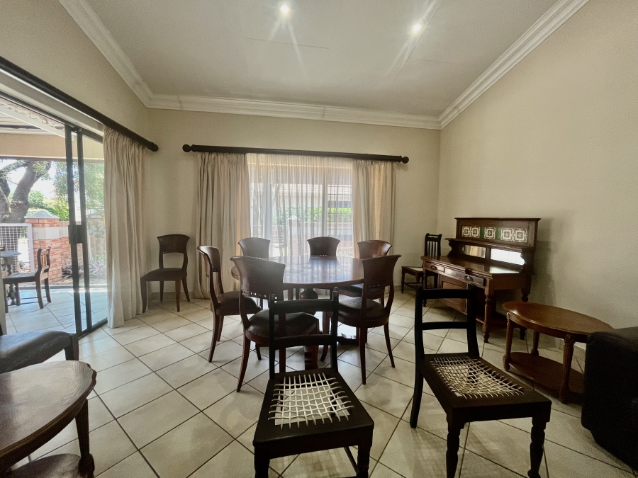 1 Bedroom Property for Sale in The Retreat Gauteng