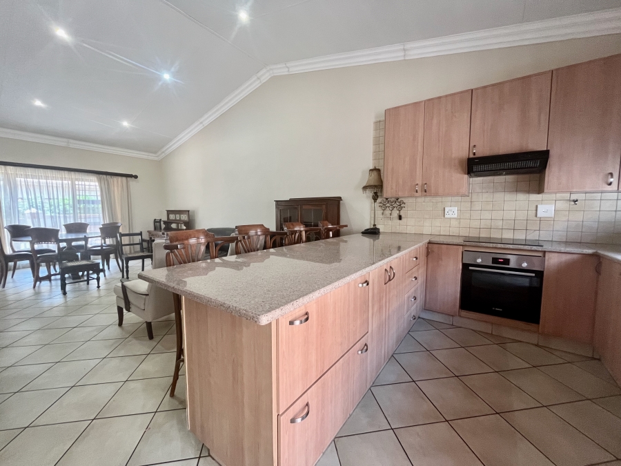 1 Bedroom Property for Sale in The Retreat Gauteng