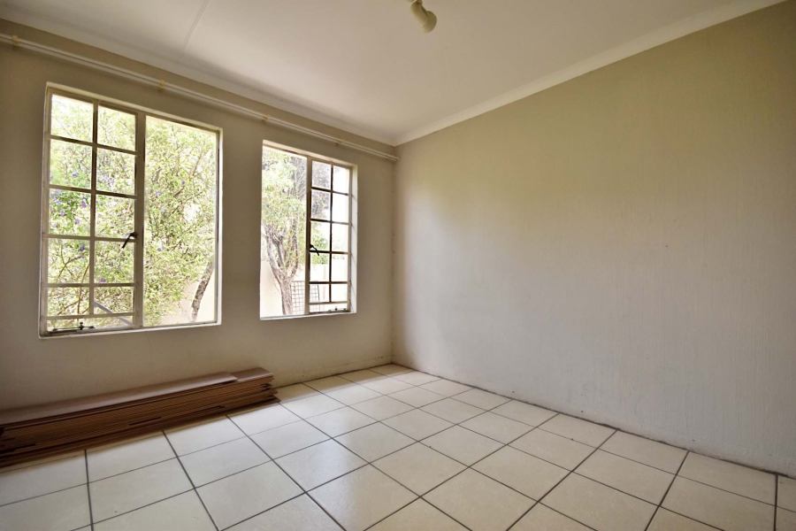 To Let 3 Bedroom Property for Rent in Sonneglans Gauteng