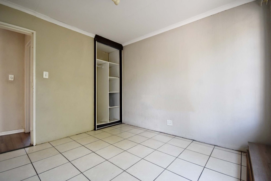 To Let 3 Bedroom Property for Rent in Sonneglans Gauteng