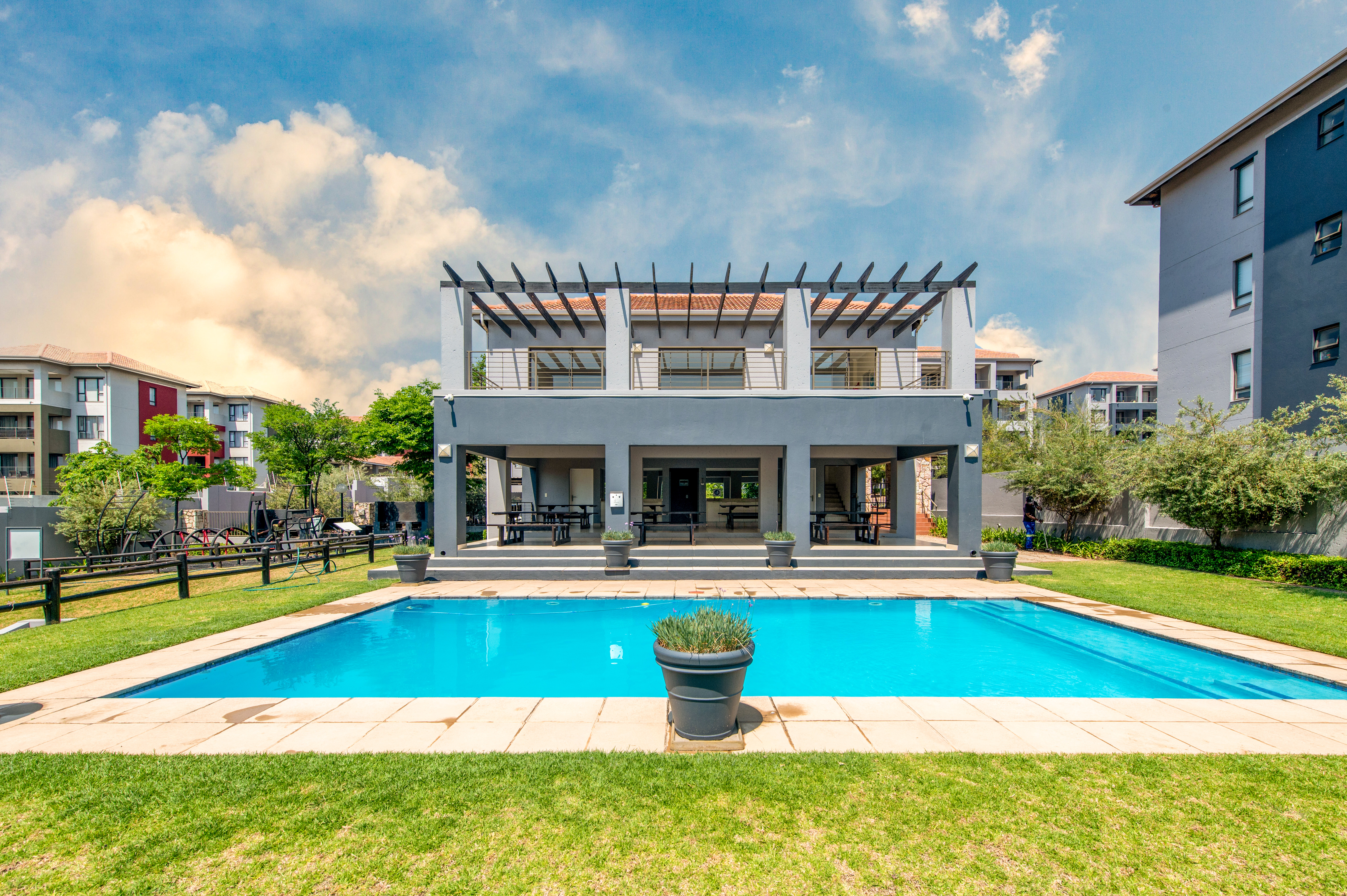 1 Bedroom Property for Sale in Lonehill Gauteng