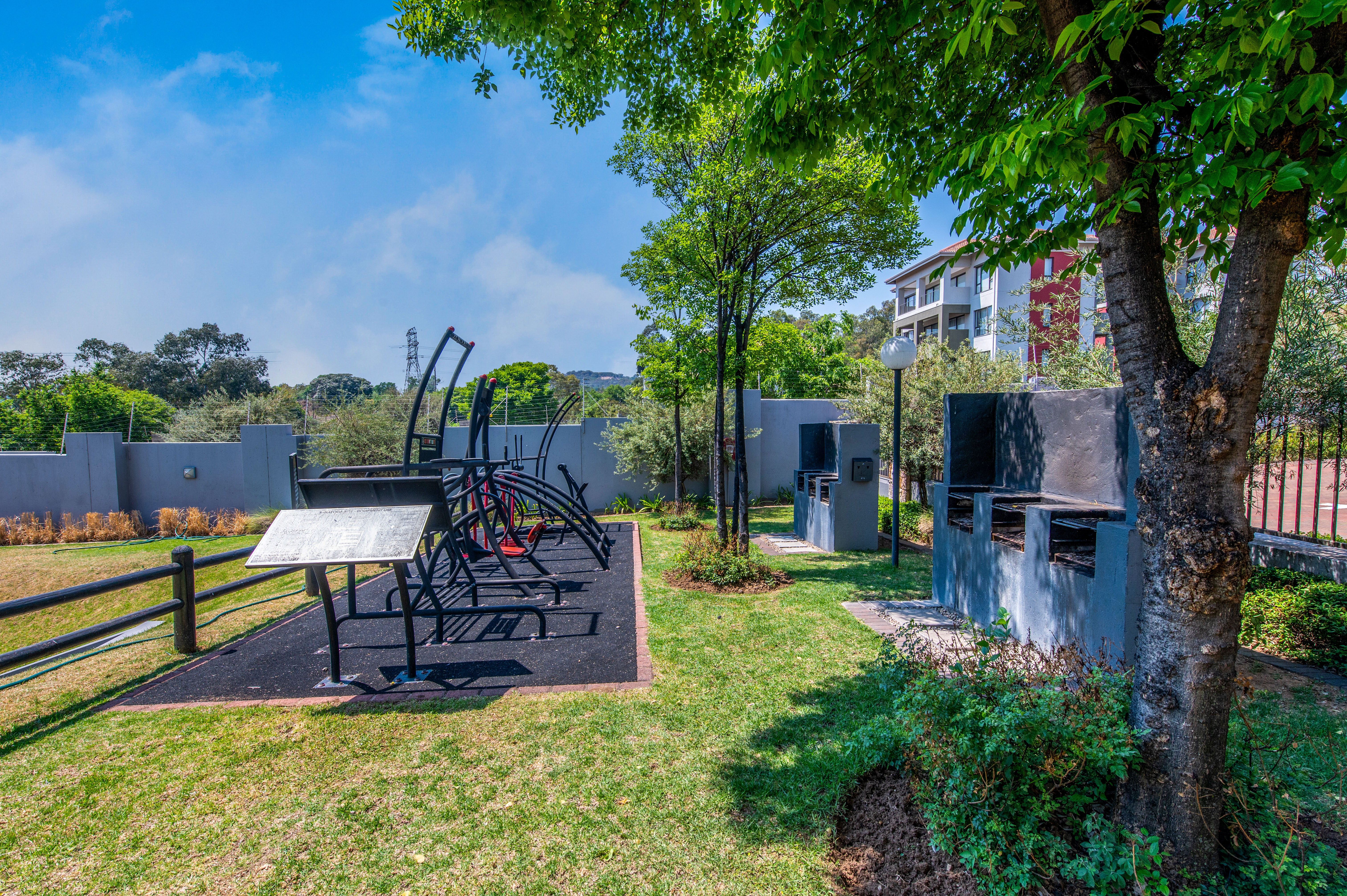 1 Bedroom Property for Sale in Lonehill Gauteng
