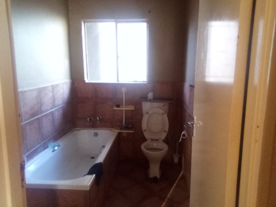 3 Bedroom Property for Sale in Greenhills Gauteng