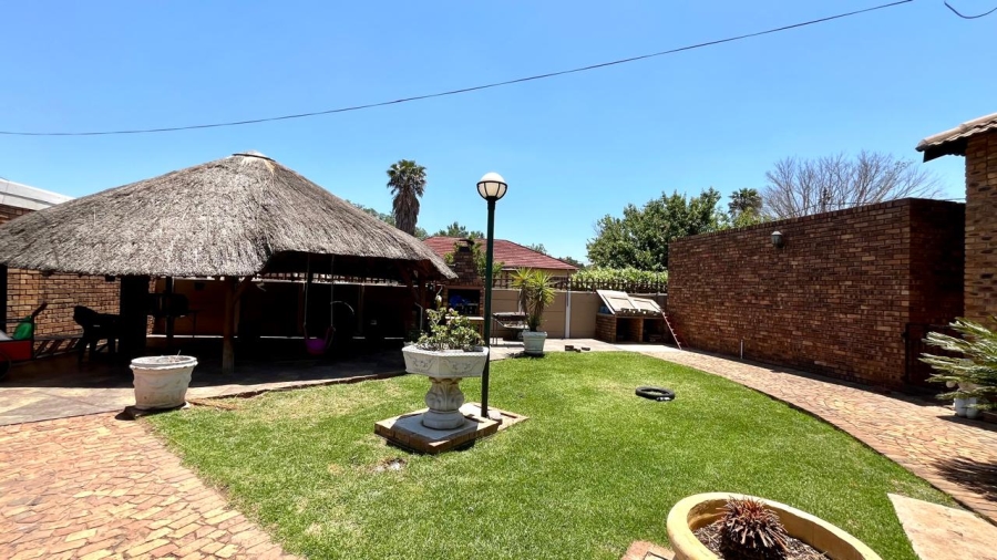 3 Bedroom Property for Sale in Brakpan Central Gauteng