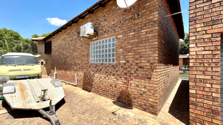 3 Bedroom Property for Sale in Brakpan Central Gauteng