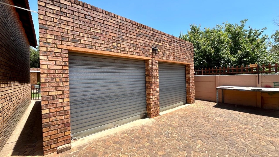 3 Bedroom Property for Sale in Brakpan Central Gauteng