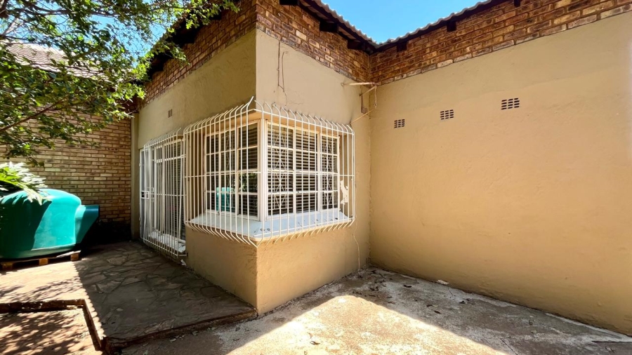 3 Bedroom Property for Sale in Brakpan Central Gauteng