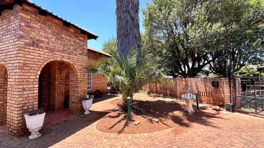 3 Bedroom Property for Sale in Brakpan Central Gauteng