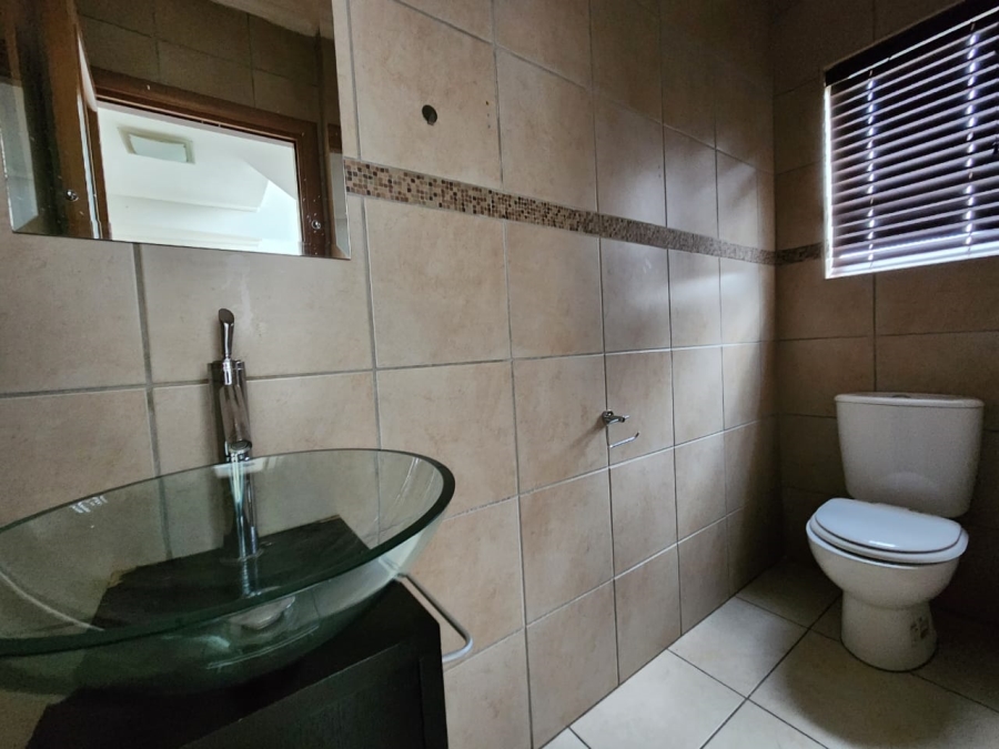 3 Bedroom Property for Sale in Kenleaf Gauteng