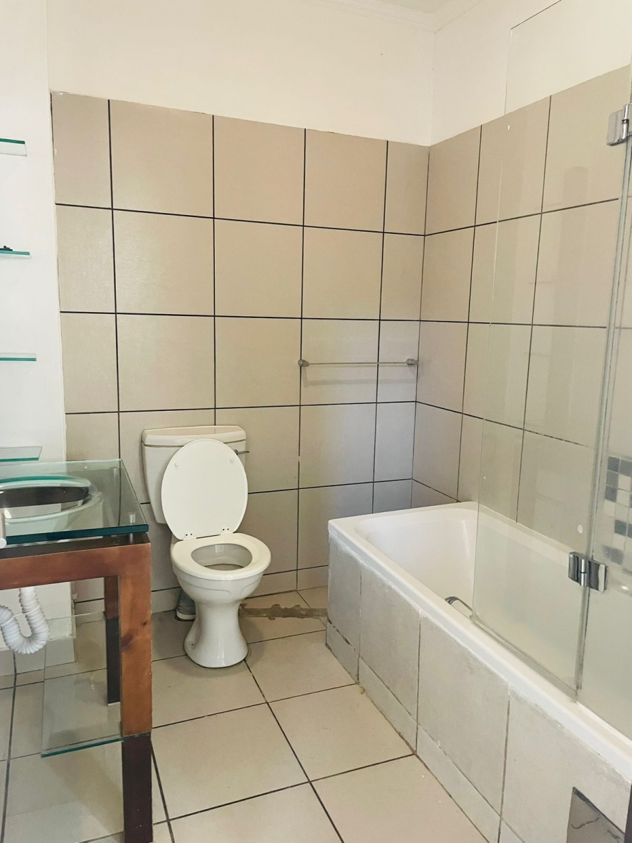 To Let 2 Bedroom Property for Rent in Jackal Creek Golf Estate Gauteng