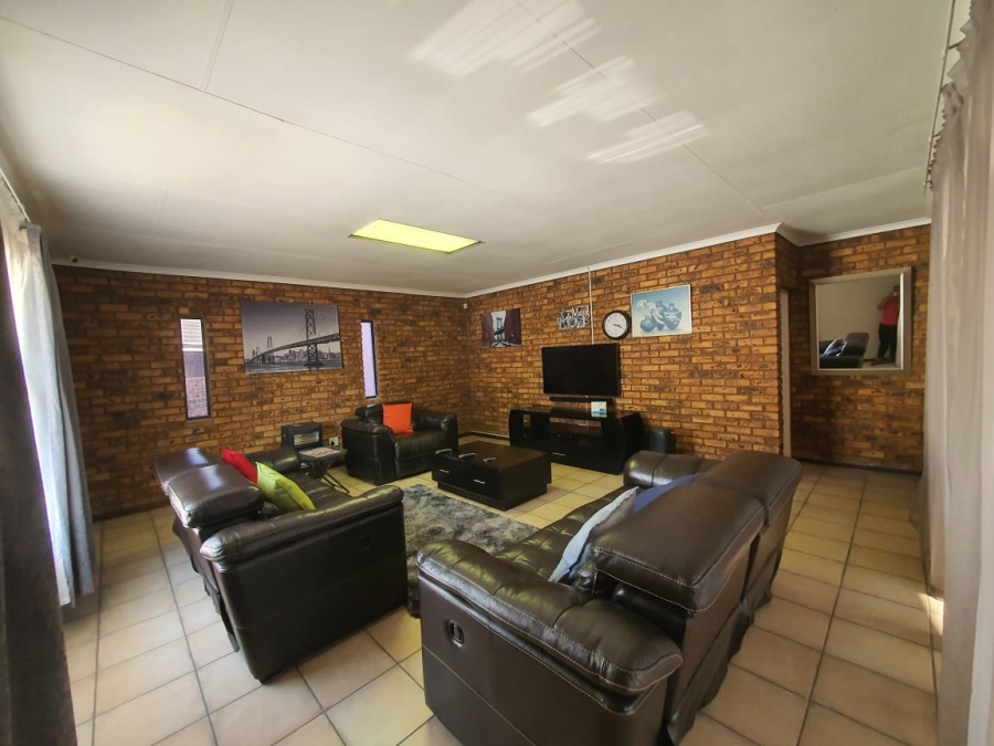 3 Bedroom Property for Sale in Dalpark Proper Gauteng