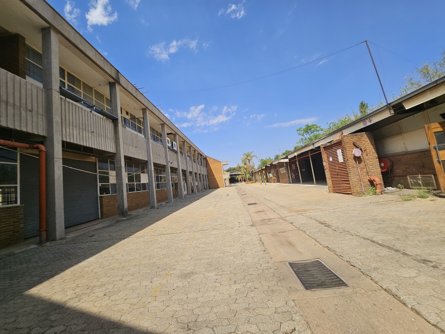 To Let commercial Property for Rent in Sunderland Ridge Gauteng