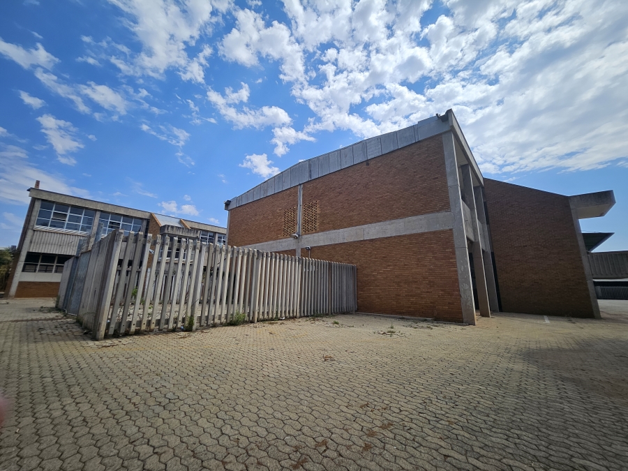 To Let commercial Property for Rent in Sunderland Ridge Gauteng