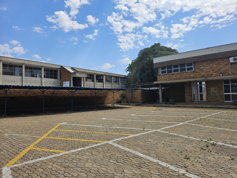 To Let commercial Property for Rent in Sunderland Ridge Gauteng