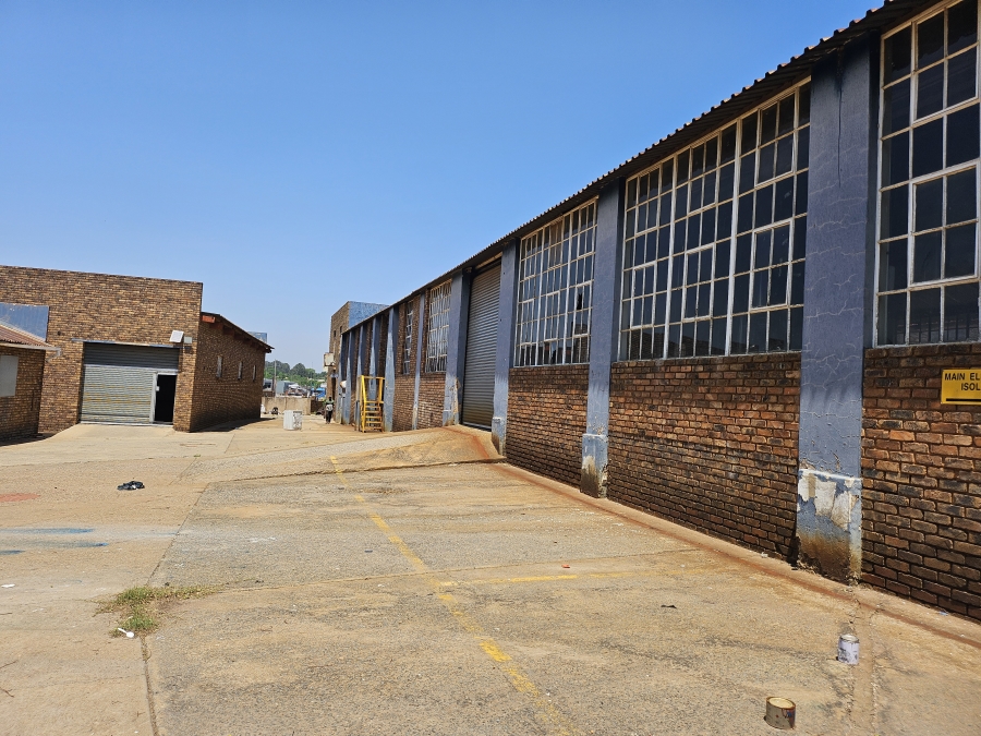 To Let commercial Property for Rent in Sunderland Ridge Gauteng