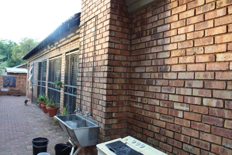 To Let 3 Bedroom Property for Rent in Eloffsdal Gauteng