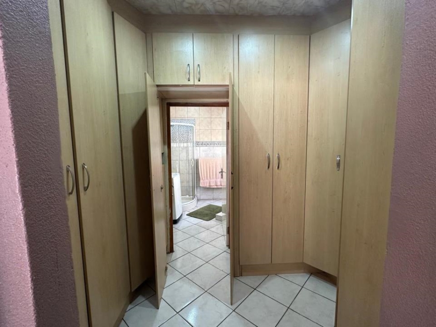 To Let 3 Bedroom Property for Rent in Montana Gauteng