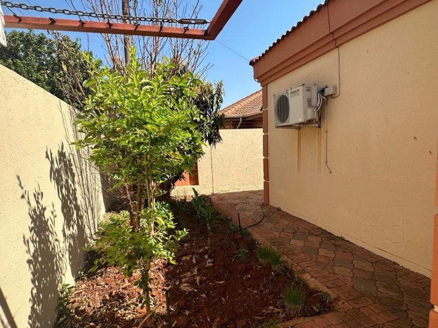 To Let 3 Bedroom Property for Rent in Montana Gauteng