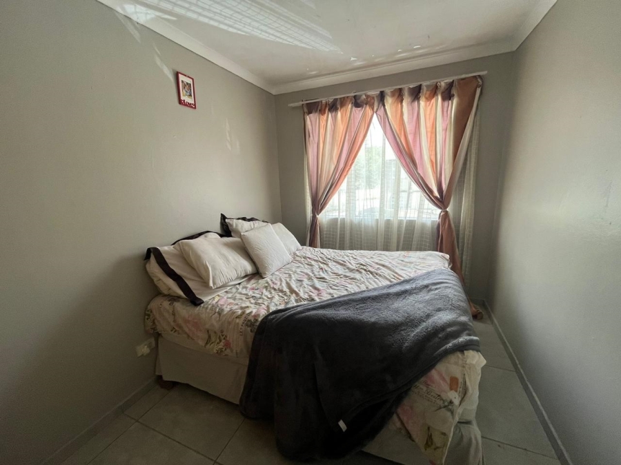 2 Bedroom Property for Sale in Verwoerdpark Gauteng