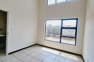 2 Bedroom Property for Sale in Greenstone Gate Gauteng