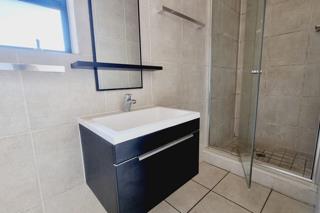 2 Bedroom Property for Sale in Greenstone Gate Gauteng